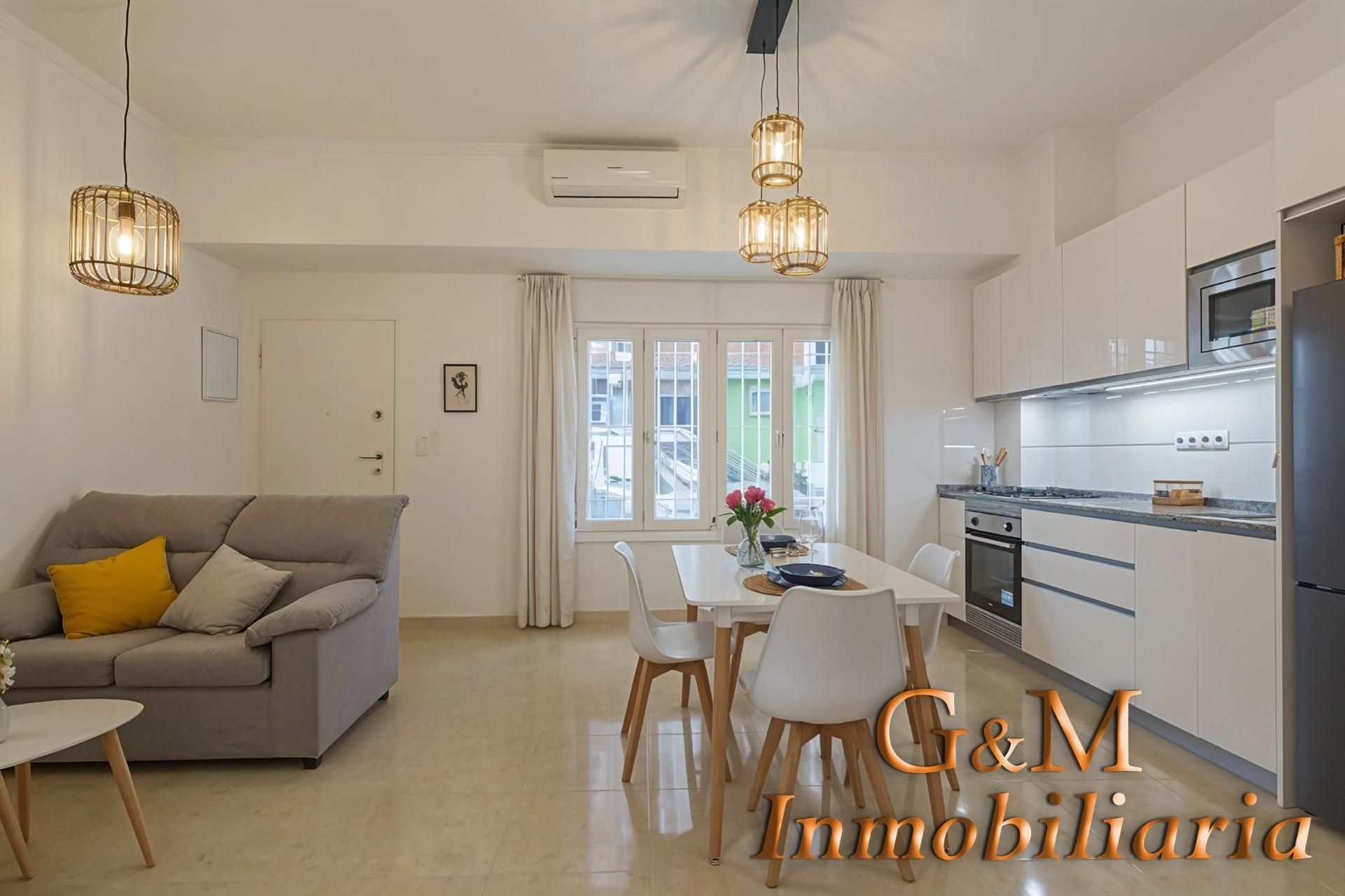 Sala d'estar de Apartament en venda en Málaga Capital amb Aire condicionat