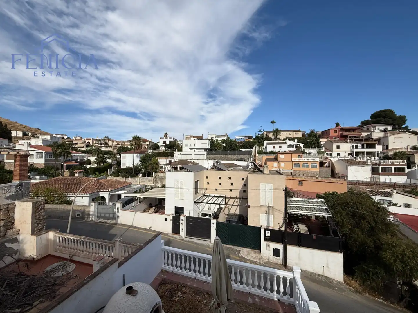 Vista exterior de Dúplex en venta en Almuñécar con Jardín privado, Terraza y Trastero