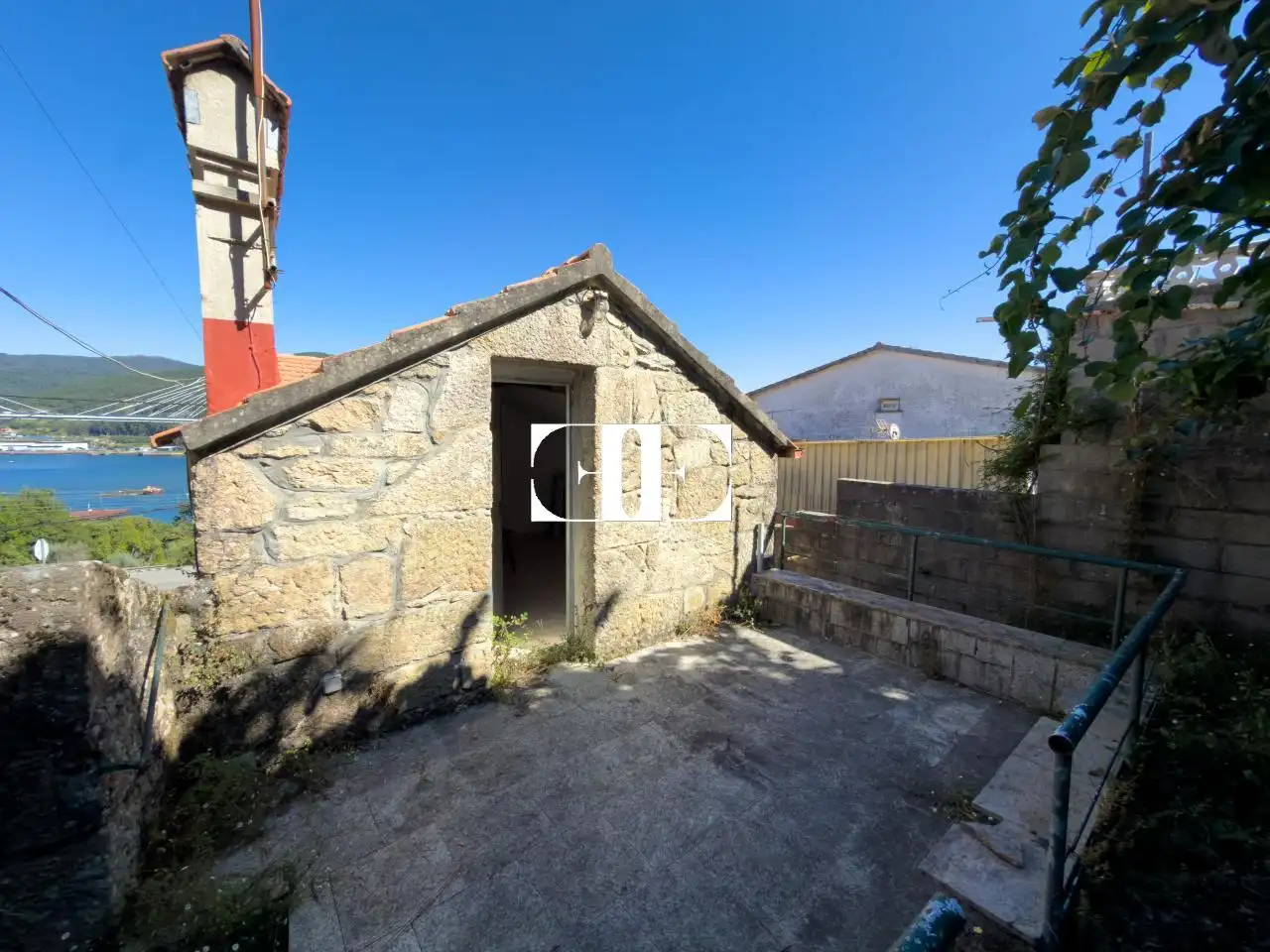 Vista exterior de Casa o chalet en venta en Redondela con Calefacción y Jardín privado
