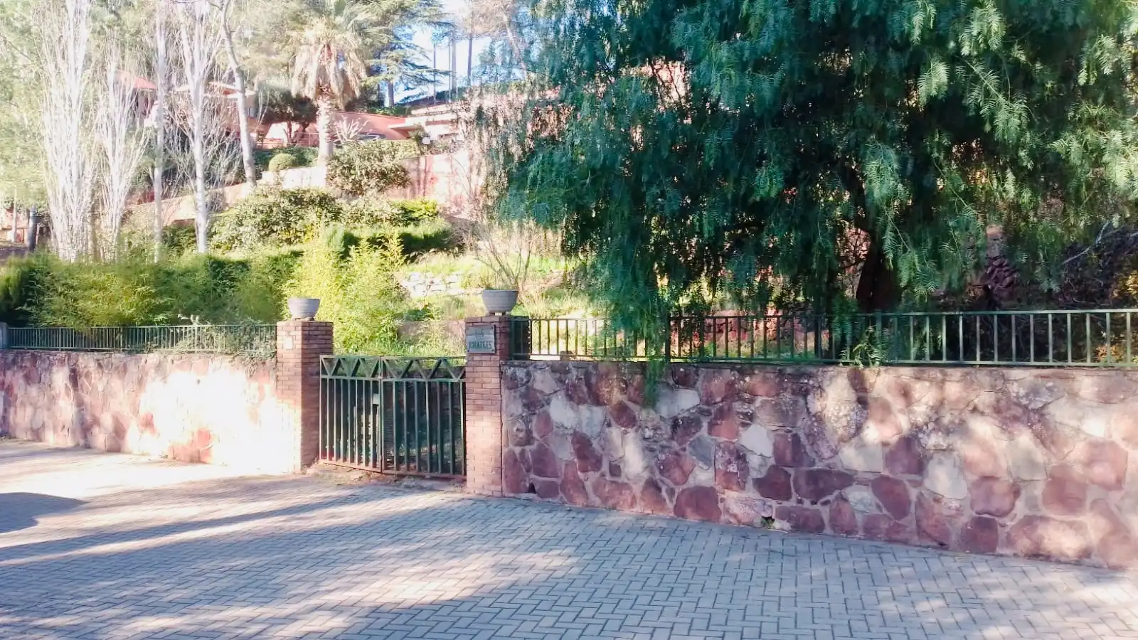 Terreno residencial en venta en Carrer del Xarel·lo 55