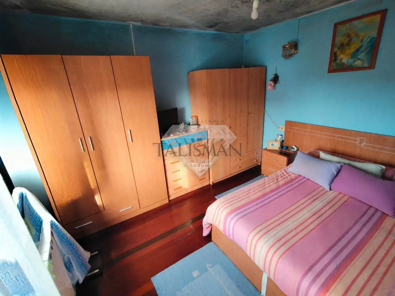 Habitación de Casa adosada en venta en Noia con Calefacción, Jardín privado y Terraza