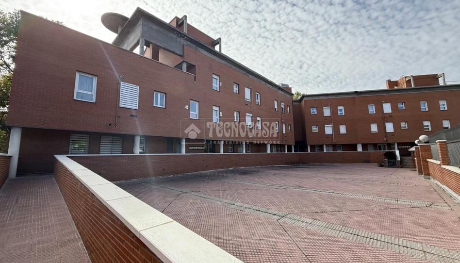 Foto 1 de Piso en venta en Palomeras Bajas, Madrid