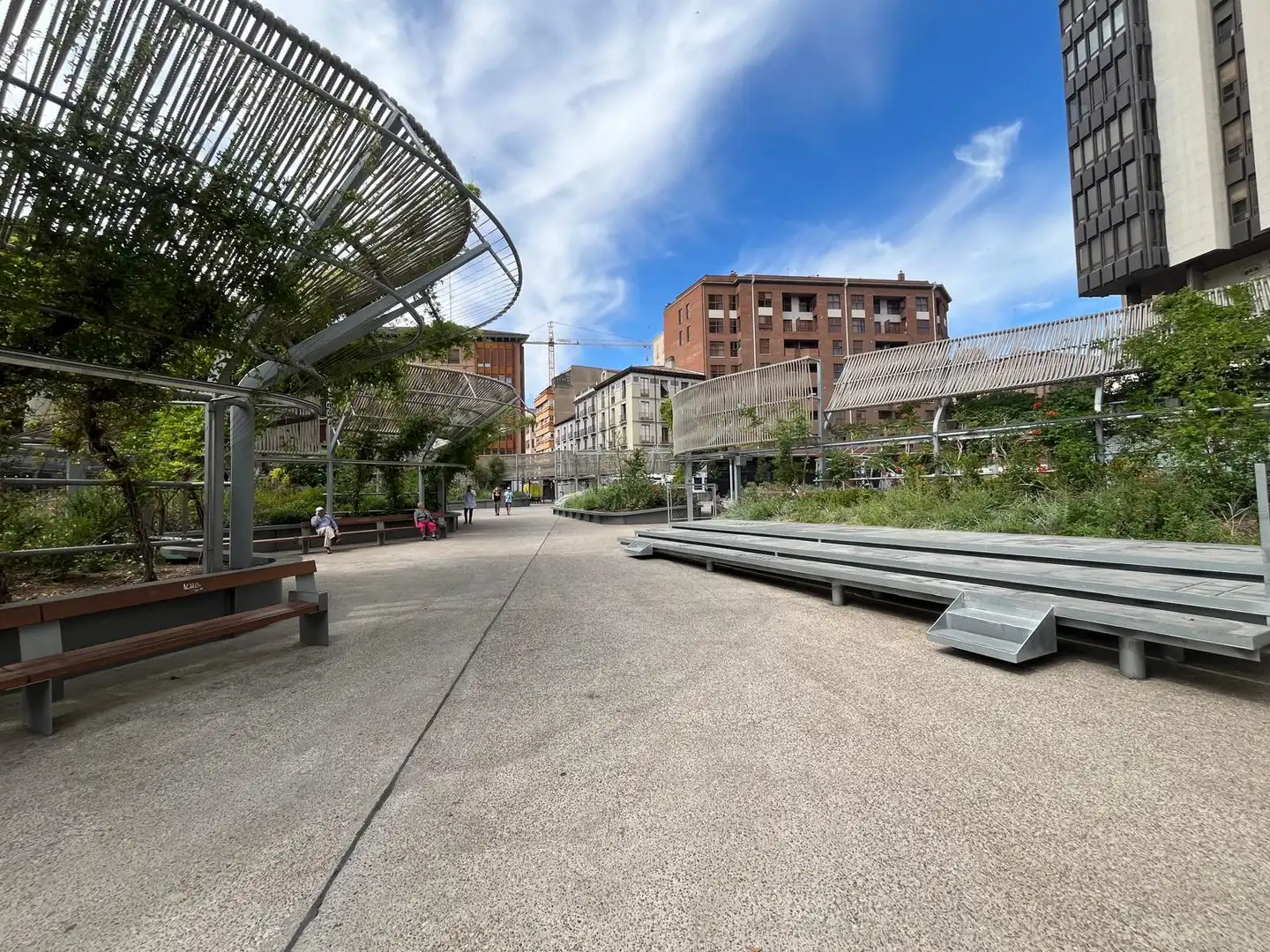 Außenansicht von Maisonette zum Verkauf in Zaragoza mit Klimaanlage, Heizung und Parkett