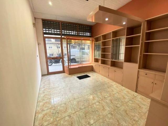 Local comercial en Venta en  CONDE DE TORRECEDEIRA en Berbés - Peritos