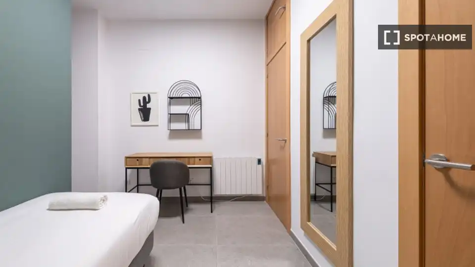 Room in Sants