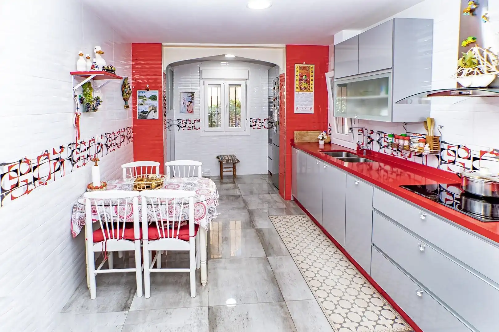 Cocina de Casa o chalet en venta en Roquetas de Mar con Aire acondicionado, Calefacción y Jardín privado