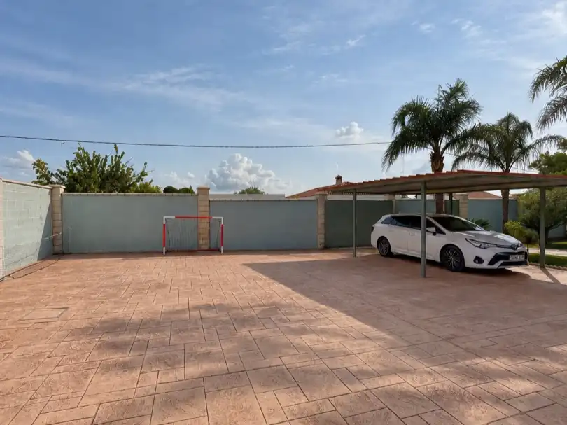 Parking de Casa o chalet en venta en Arahal, Sevilla