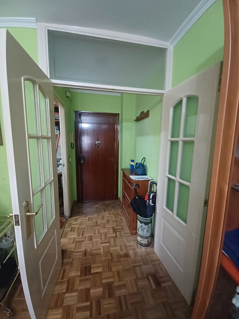 Flat for sale in  Sevilla Capital  with Air Conditioner and Storage room