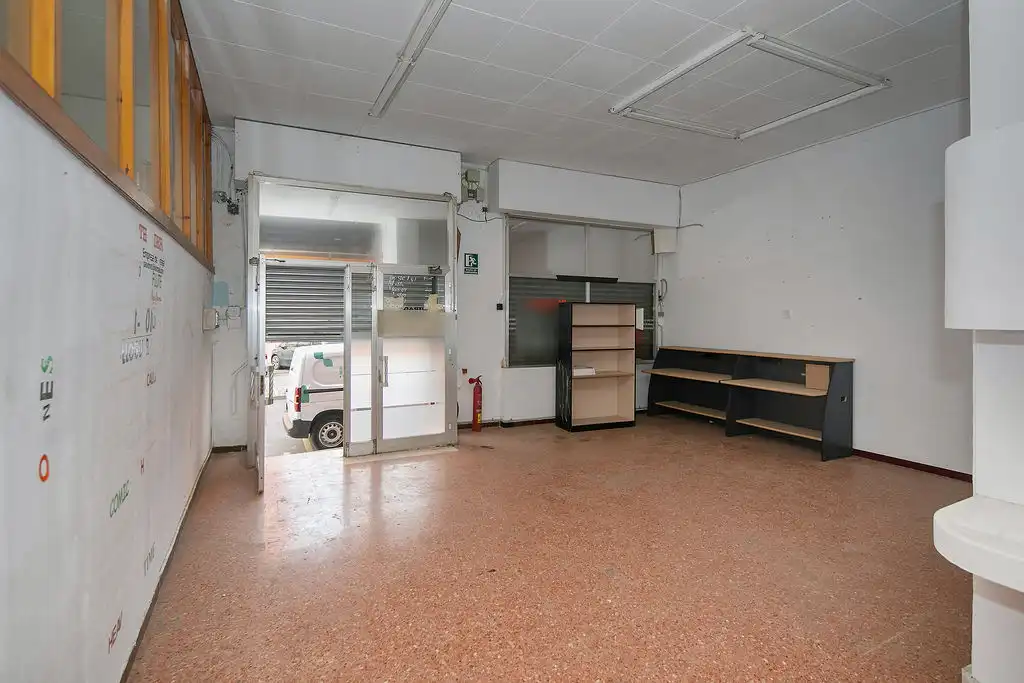 Locale commerciale in vendita a Rd Francesc Macia, imagen 4