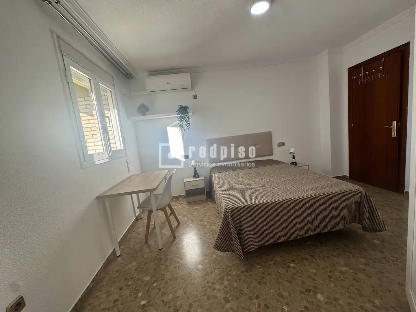 Habitación de Piso de alquiler en Carretera de Cádiz
