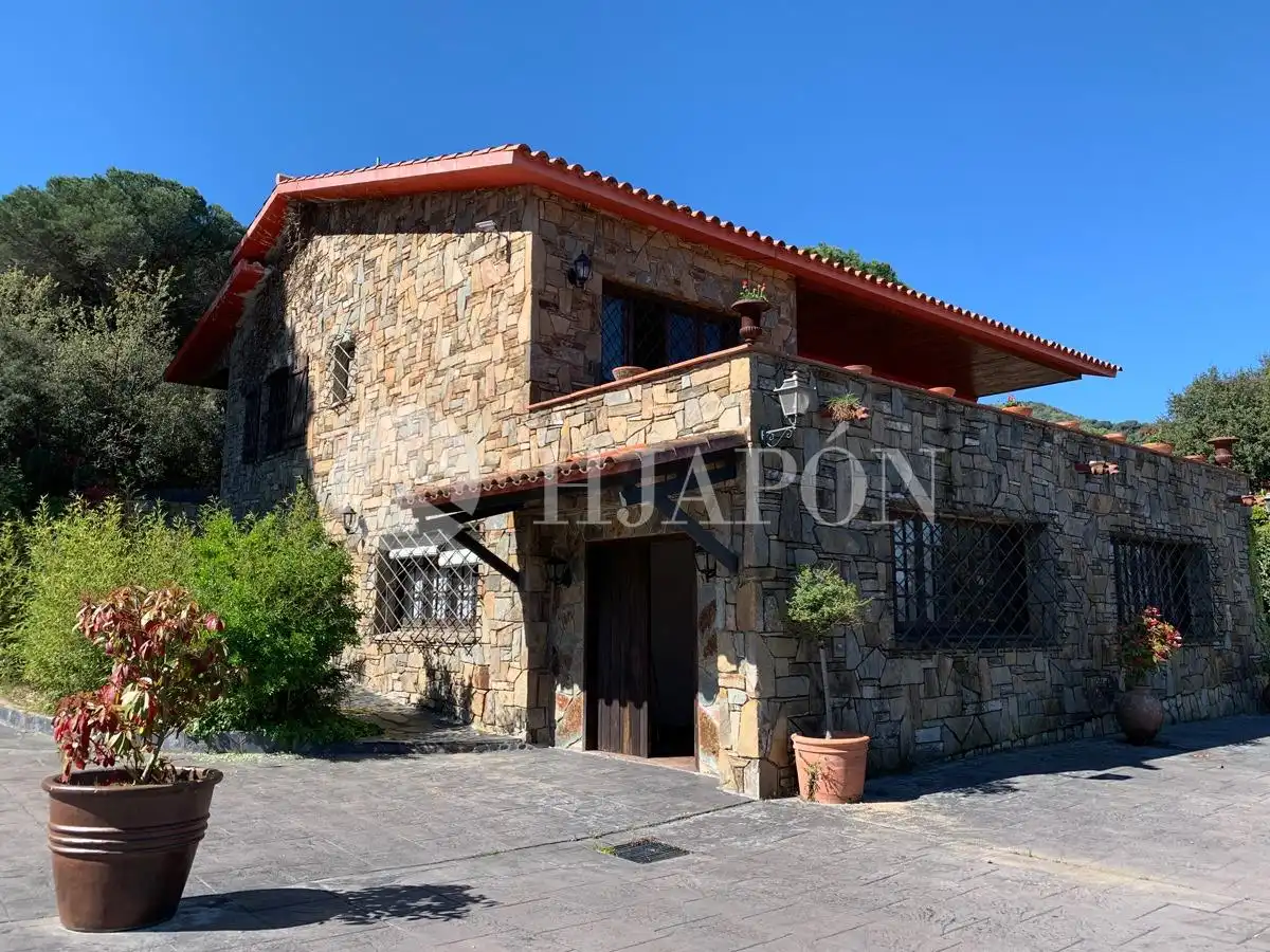 Casa con piscina en venta en Vallromanes, imagen 3