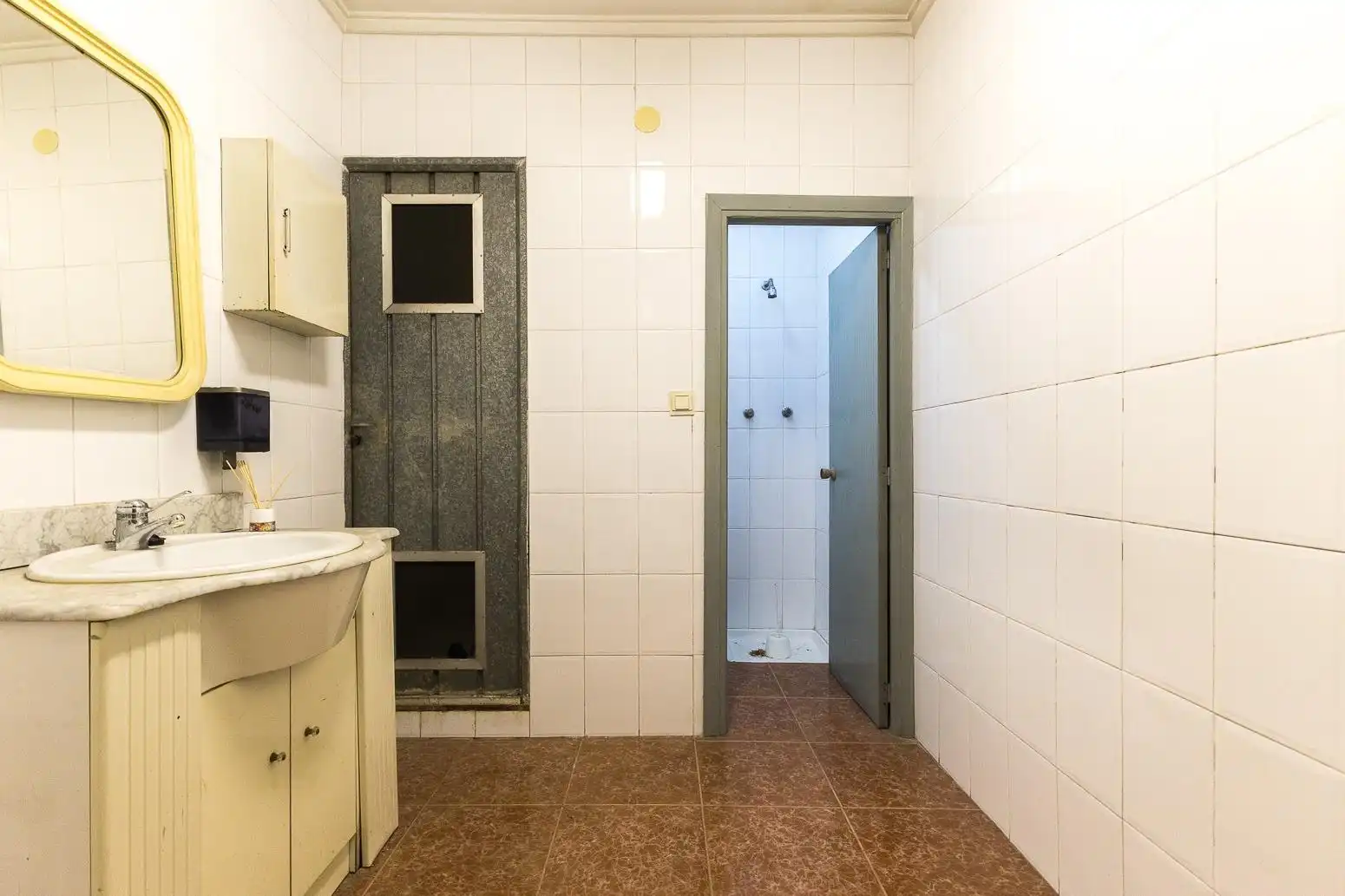 Badezimmer von Geschaftsraum zum Verkauf in Mislata