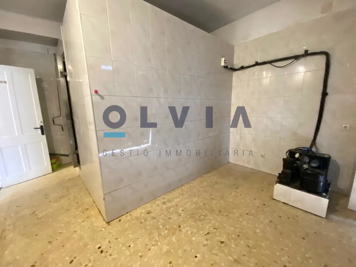 Local comercial en venda a Poble, imagen 11