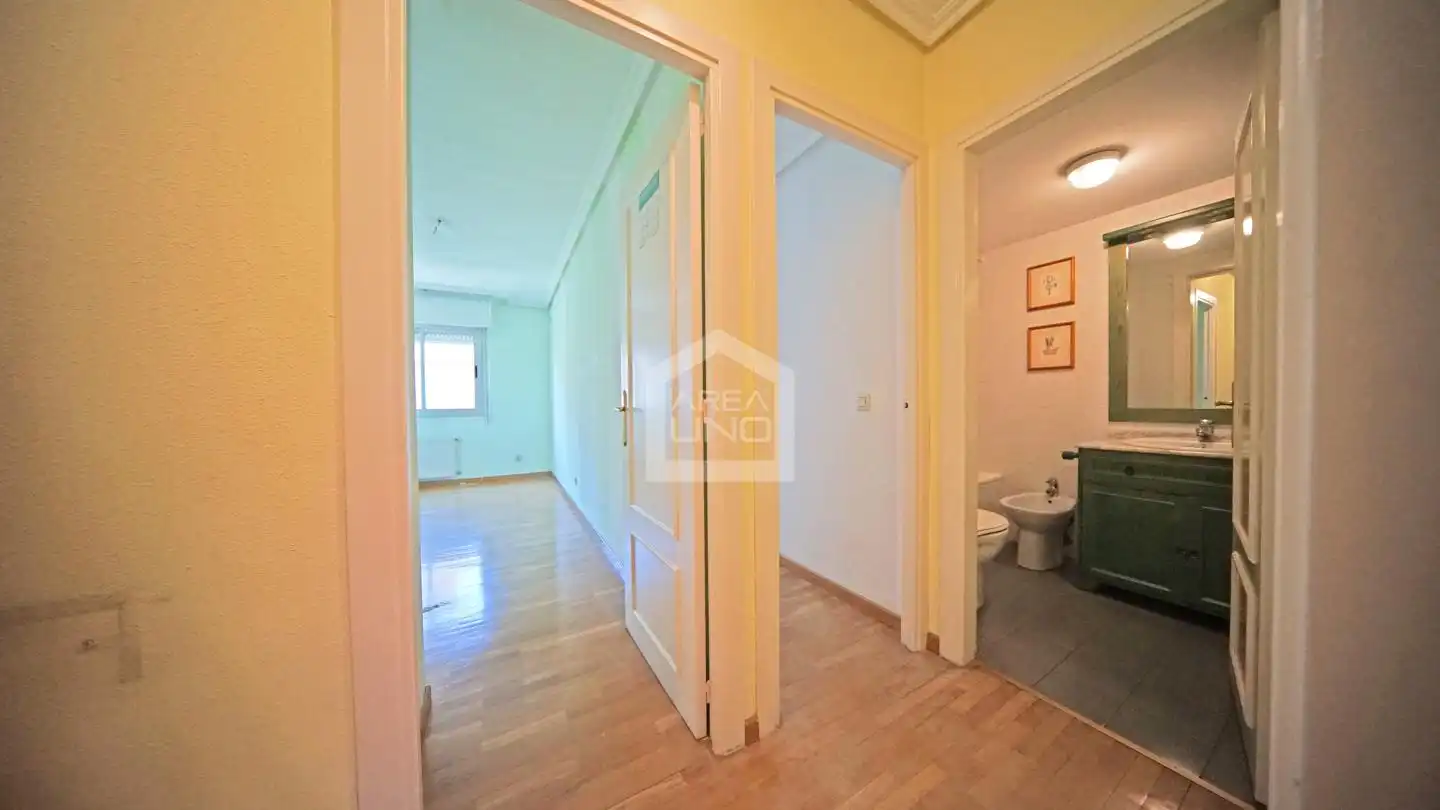 Piso en venta en Madrid con Calefacción