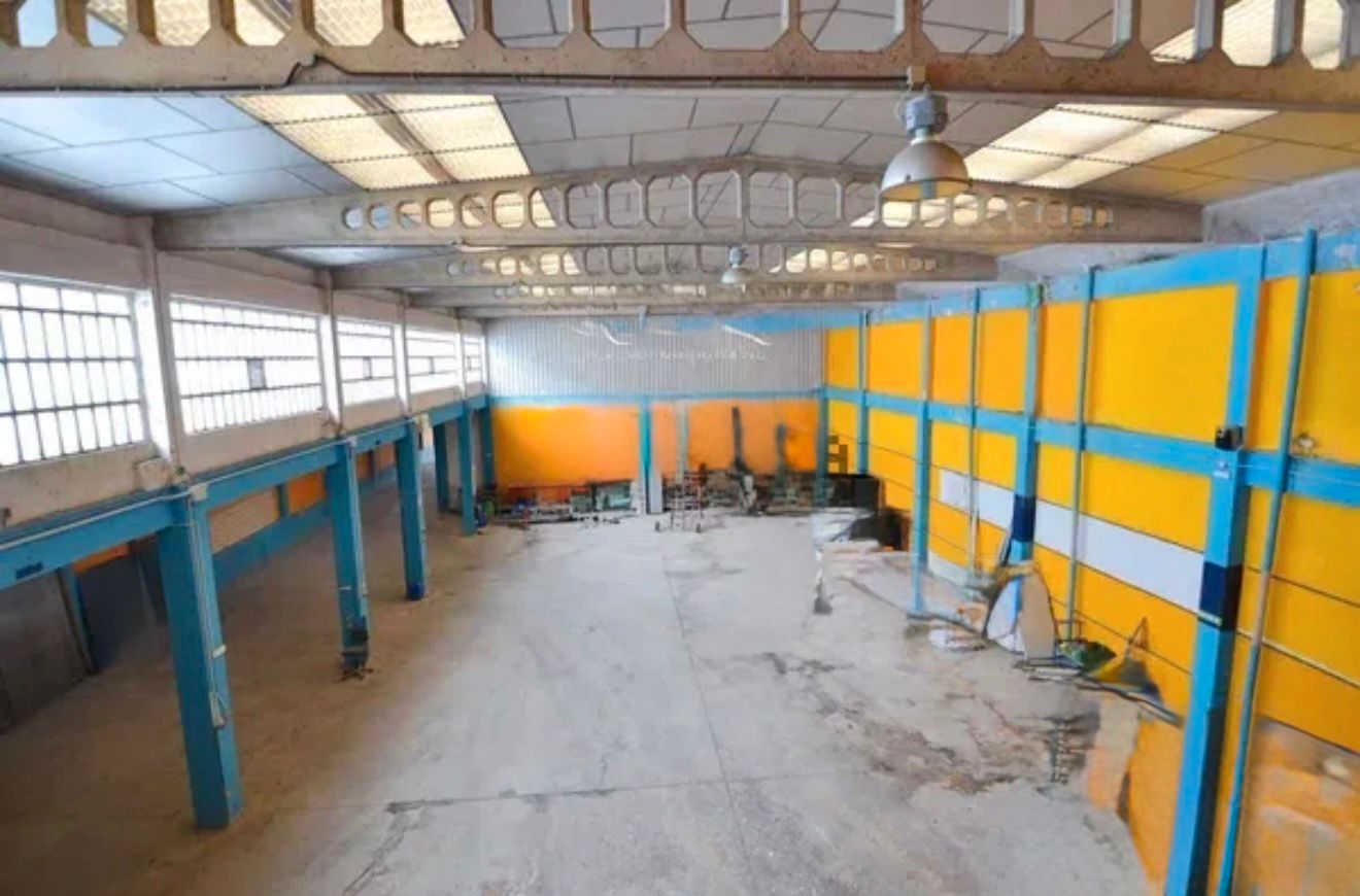 Nau industrial en venda en Gondomar