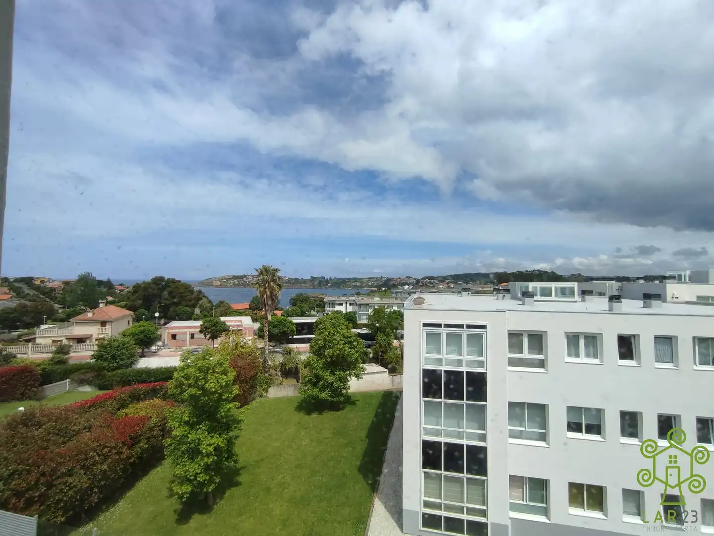 Exterior view of Flat for rent in Oleiros  with Heating, Parquet flooring and Furnished