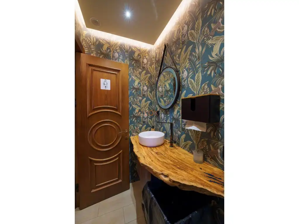 Bathroom of Commercial properties for sale in Torremolinos