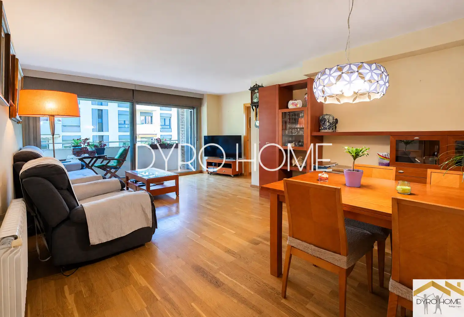 Wohnzimmer von Wohnung zum Verkauf in Barcelona mit Heizung und Terrasse
