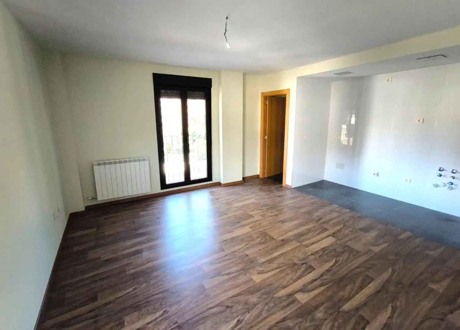 Sala de estar de Dúplex en venta en Puebla de Lillo con Calefacción y Parquet