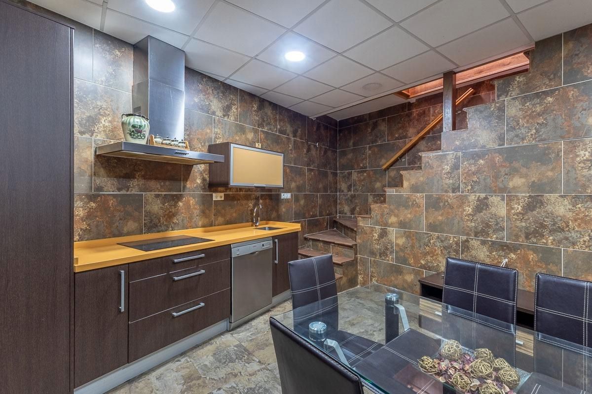 Cocina de Casa adosada en venta en Pulianas con Aire acondicionado, Terraza y Trastero