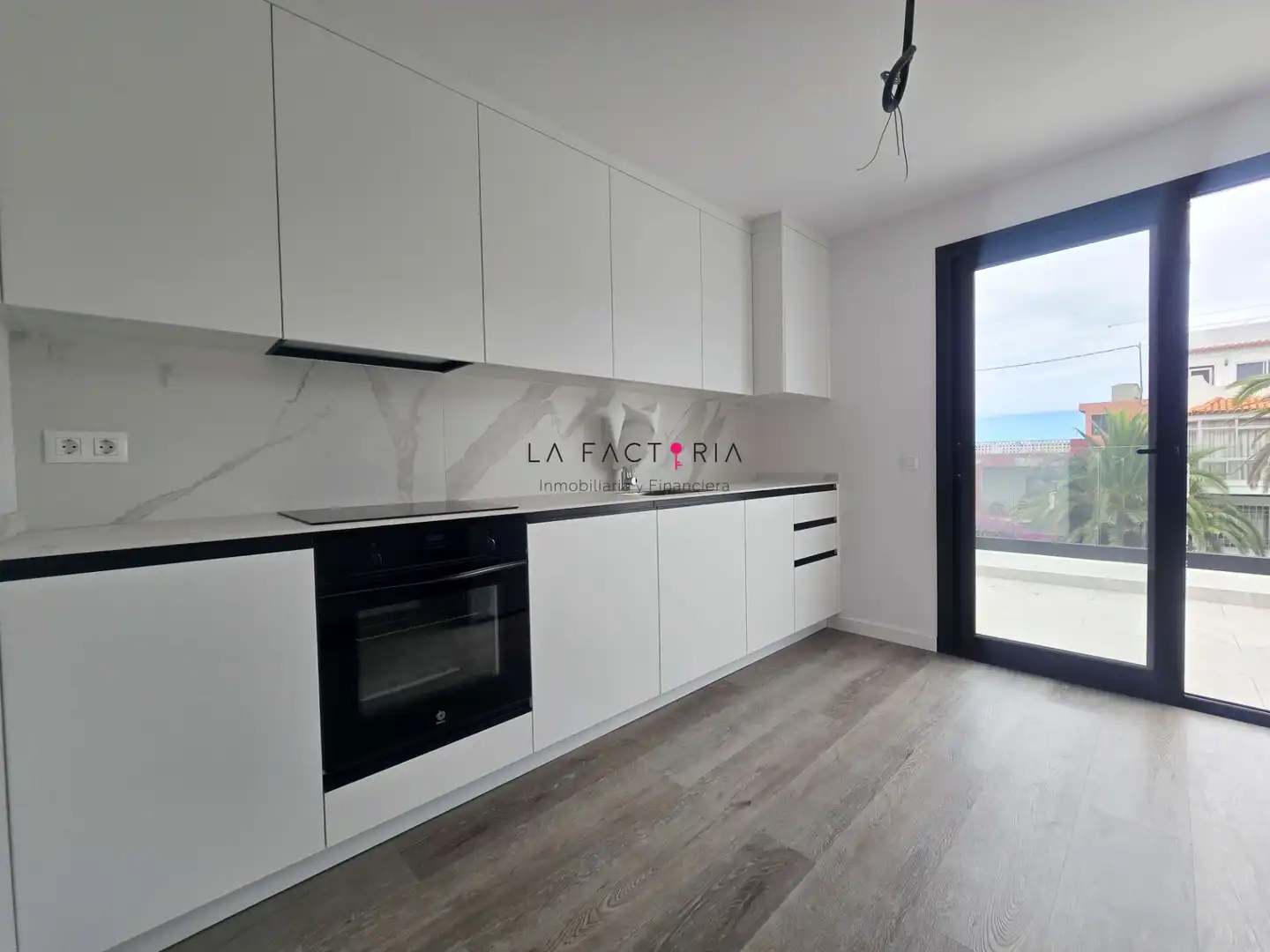Cuina de Dúplex en venda en Los Realejos amb Terrassa, Traster i Forn