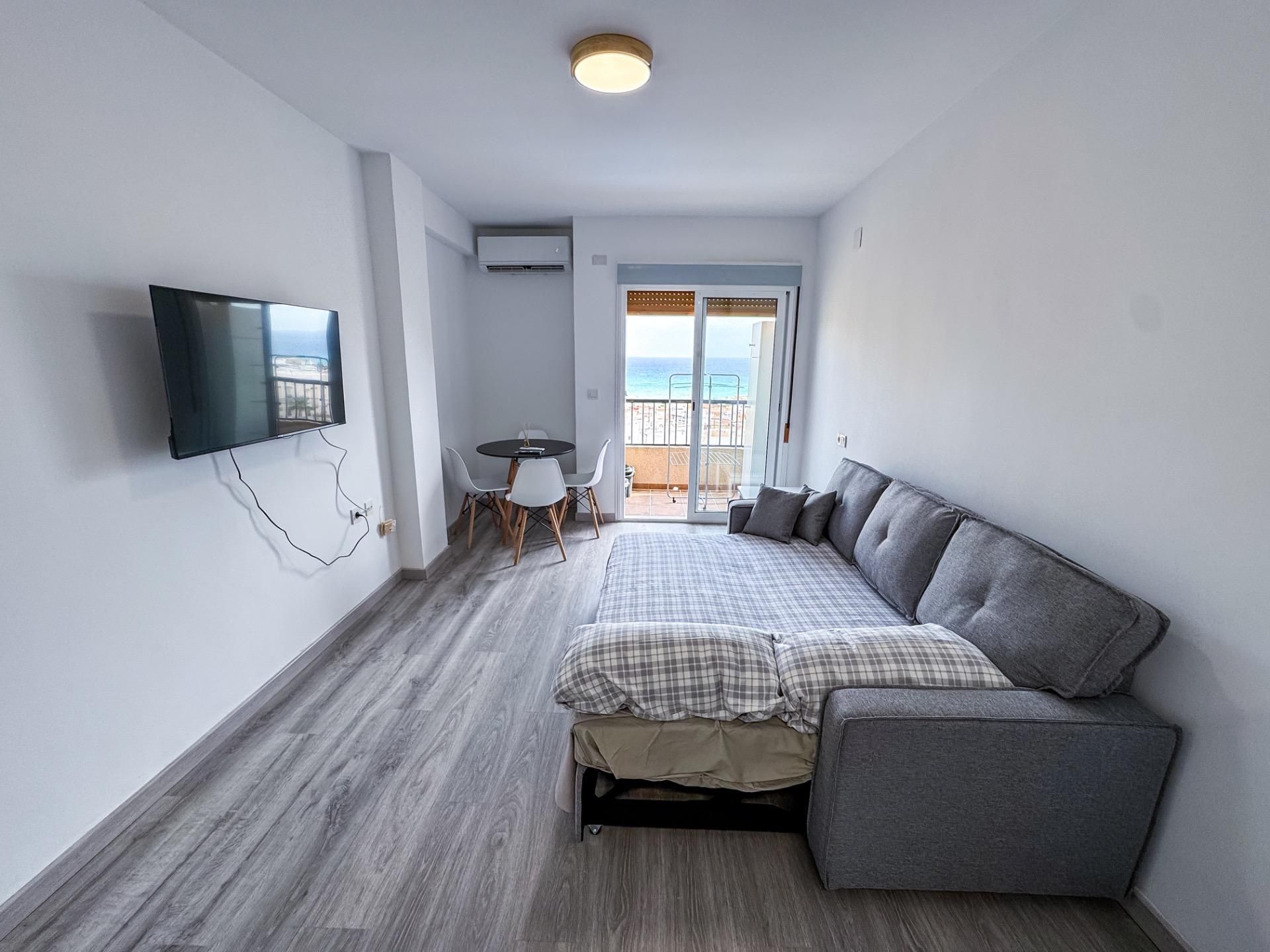 Dormitori de Estudi en venda en Torrevieja amb Aire condicionat, Jardí privat i Terrassa