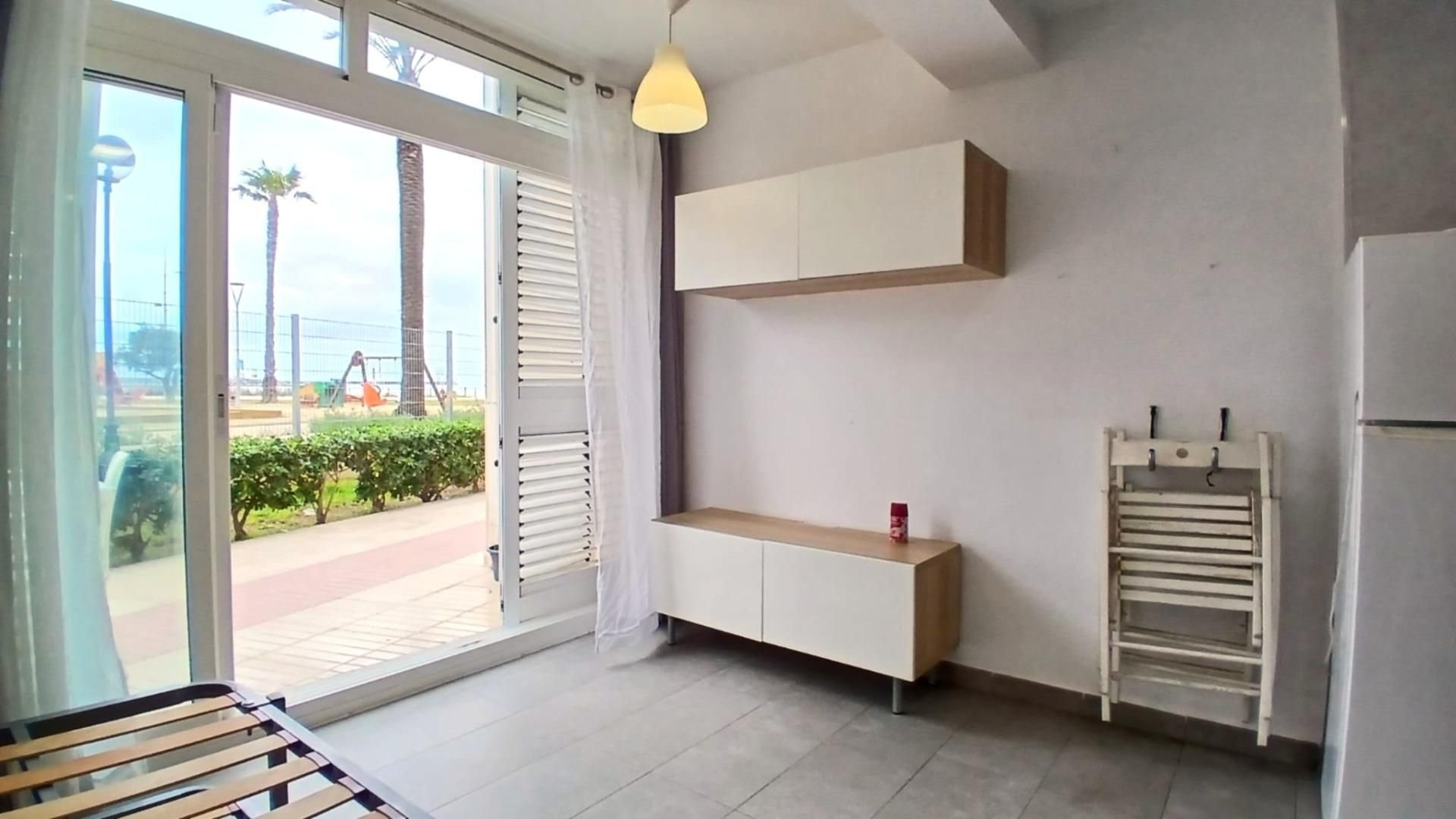 Schlafzimmer von Erdgeschoss zum Verkauf in Vila-seca mit Privatgarten, Möbliert und Alarm