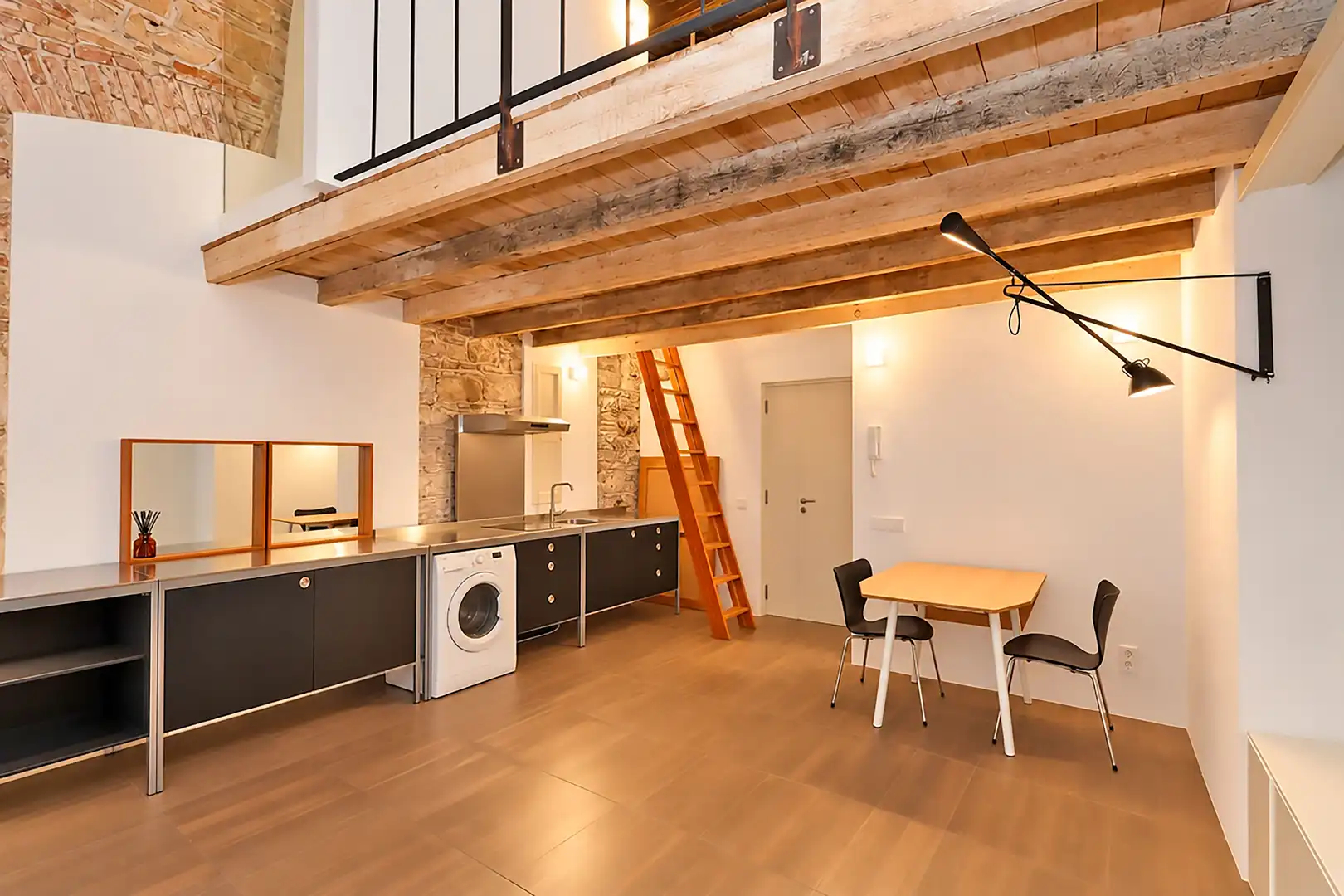 Maisonette zum Verkauf in Barcelona, Barcelona