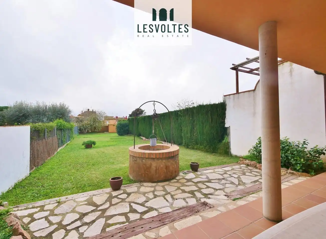 Garten von Einfamilien-Reihenhaus zum Verkauf in Palafrugell mit Heizung, Privatgarten und Terrasse
