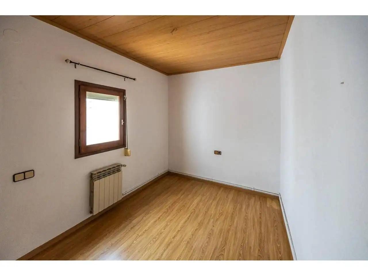 Dormitori de Àtic en venda en Sabadell amb Calefacció, Parquet i Terrassa