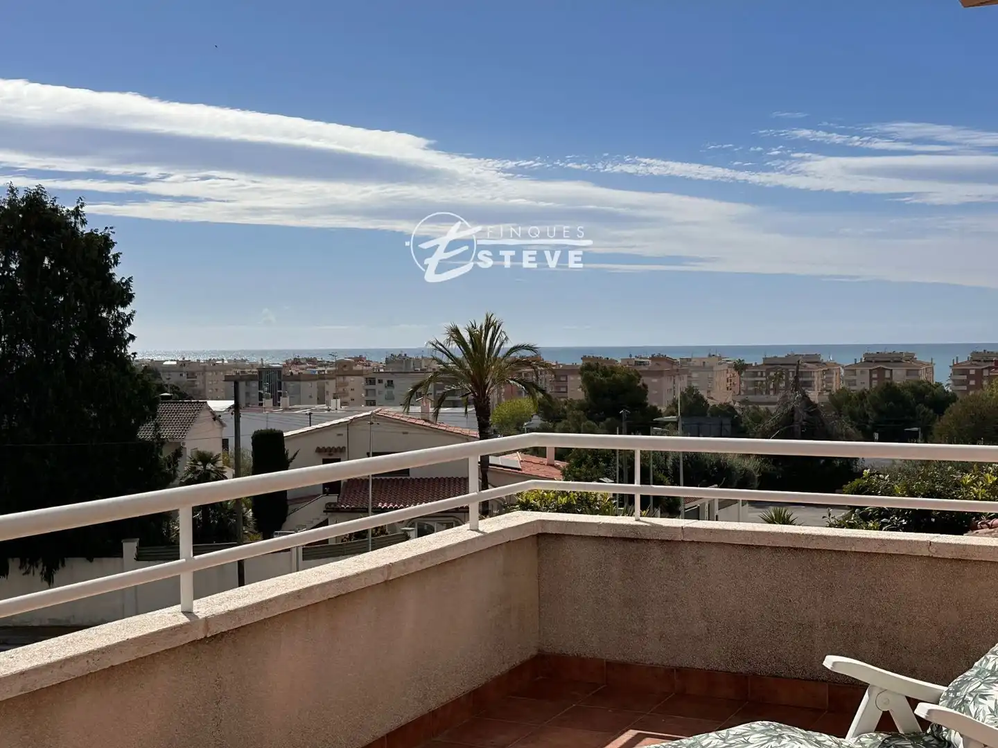 Terraza de Casa o chalet de alquiler en Calafell con Piscina y Amueblado
