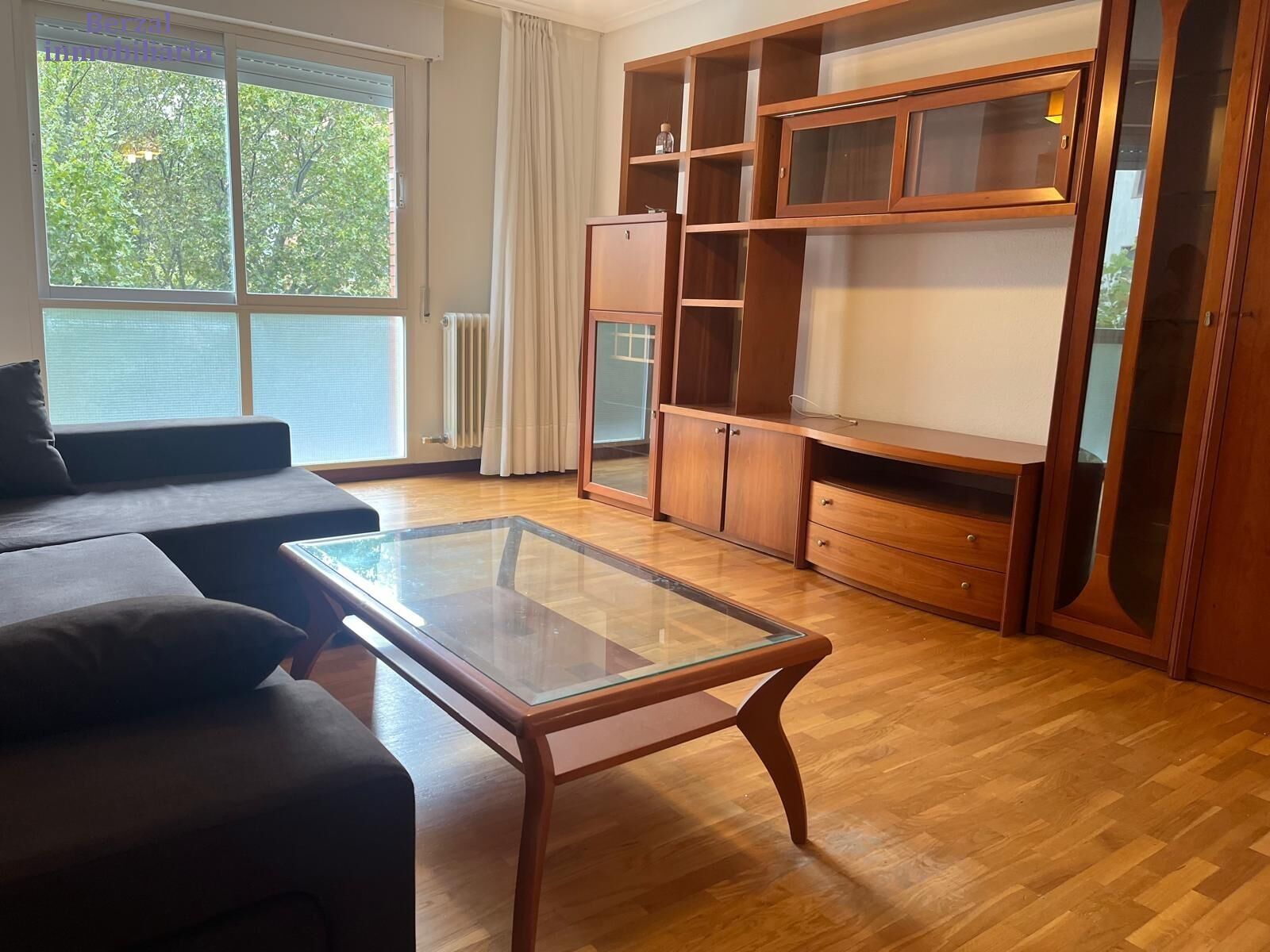 Sala de estar de Piso de alquiler en  Logroño con Calefacción, Terraza y Balcón
