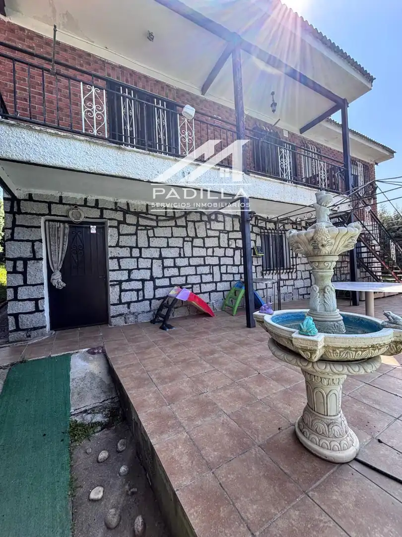 Vista exterior de Casa o chalet en venta en Santa Cruz del Retamar con Aire acondicionado, Calefacción y Terraza
