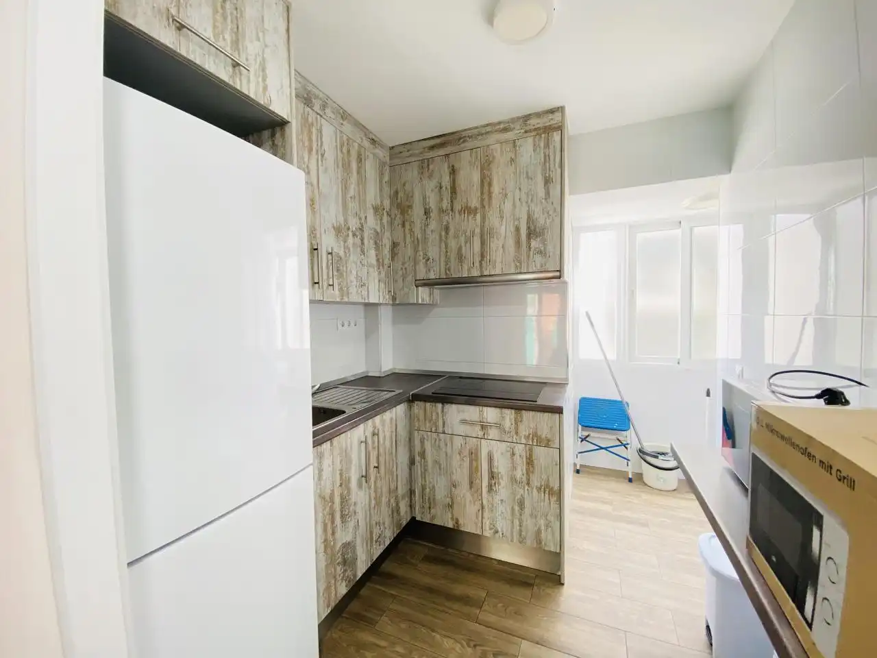Kitchen of Flat for rent in Granada  with Air Conditioner, Furnished and Balcony