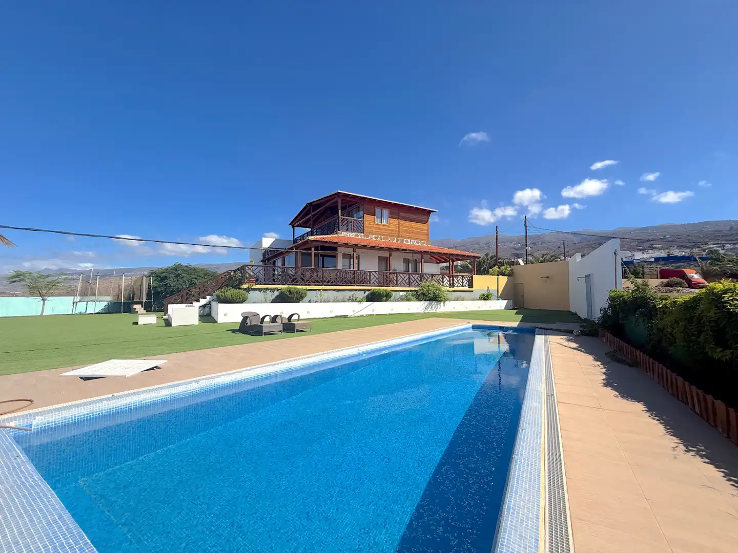 Piscina de Casa o xalet en venda en Adeje amb Aire condicionat, Jardí privat i Terrassa