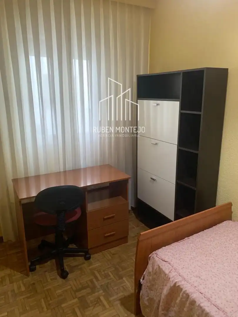 Flat for rent in Tomillar, Pizarrales