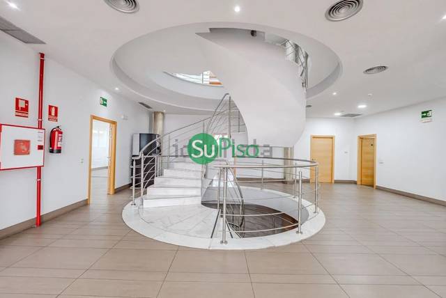 Local comercial en Venta en Calle Holanda, 5 en Griñón