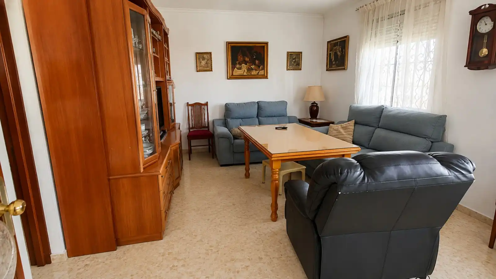 Wohnzimmer von Haus oder Chalet zum Verkauf in Sevilla mit Klimaanlage, Privatgarten und Terrasse