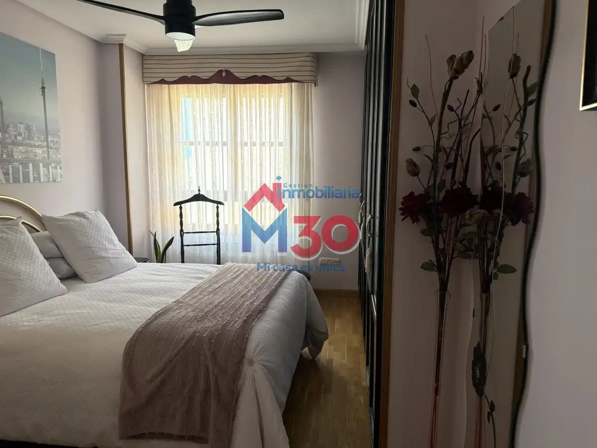 Bedroom of Houses for sale in Miranda de Ebro  with Heating, Terrace and Storage room