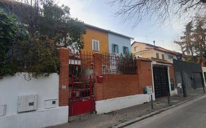 Exterior view of Single-family semi-detached for sale in  Madrid Capital  with Heating