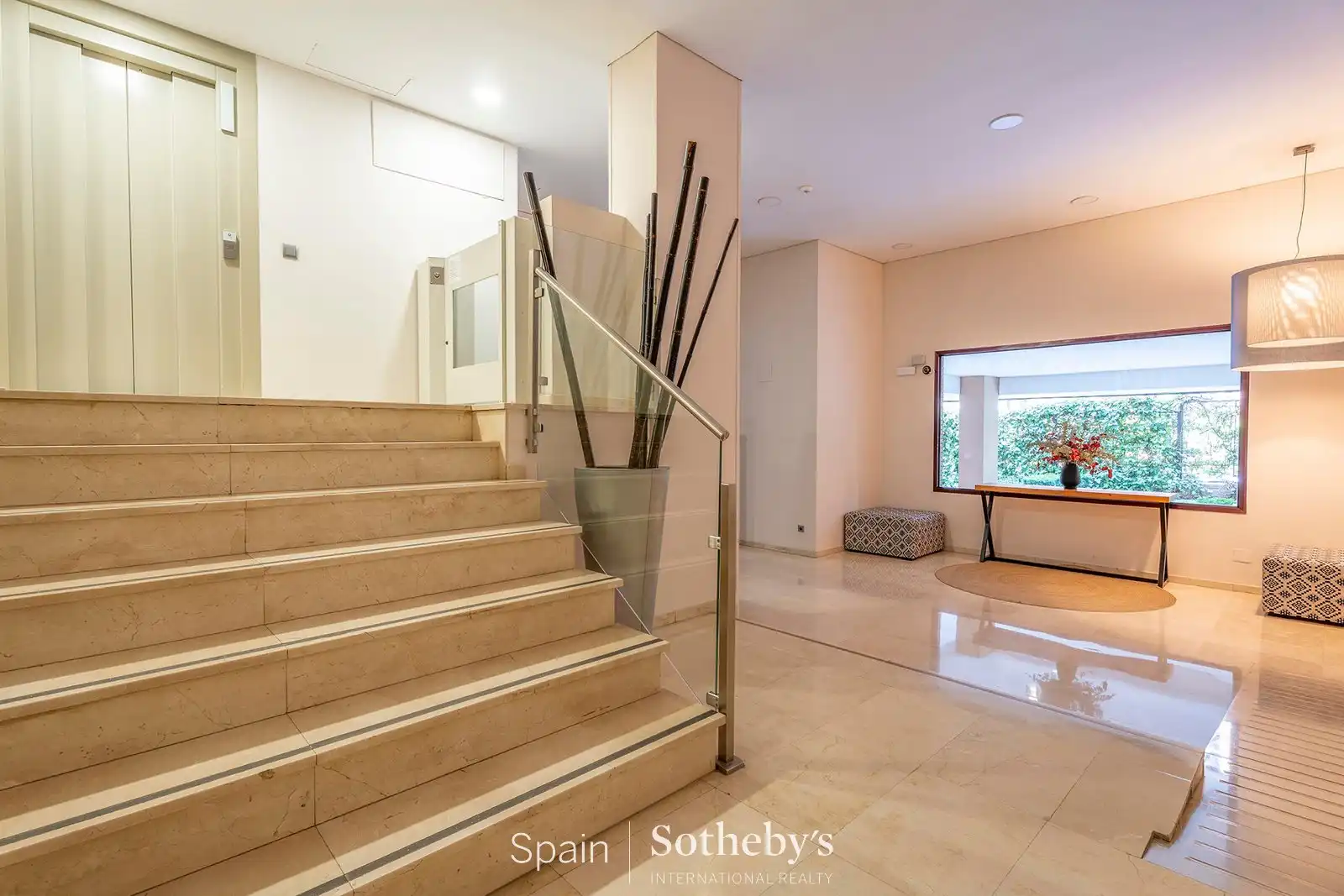 Apartamento con piscina en alquiler en Calle de la Infanta María Teresa, imagen 37