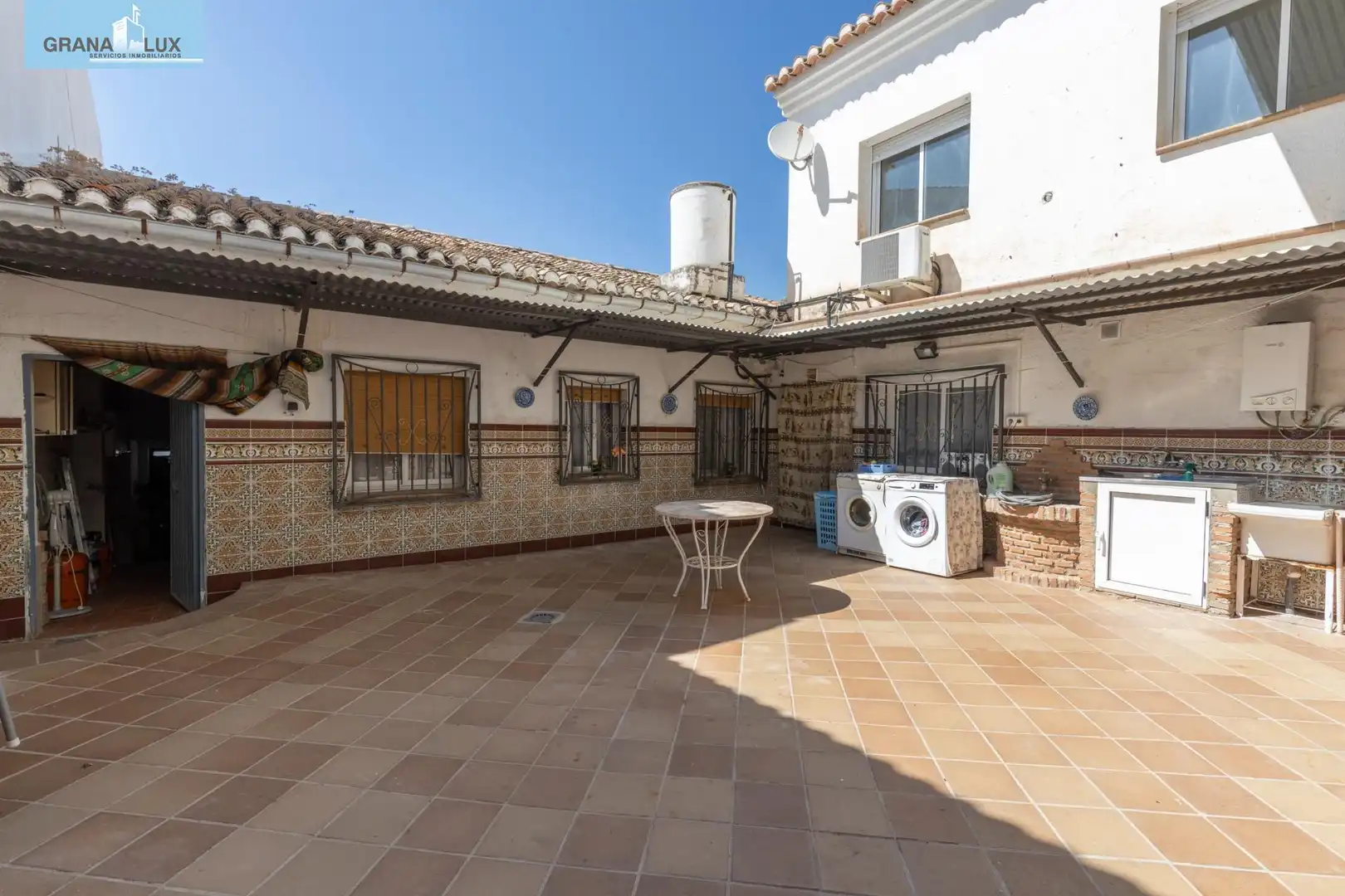Terrassa de Casa o xalet en venda en La Zubia amb Terrassa