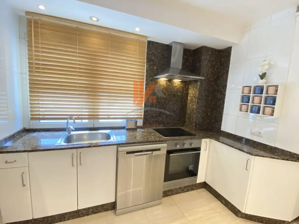 Flat for rent in Rua Santiago Del Estero (De), 7, Ensanche - Sar