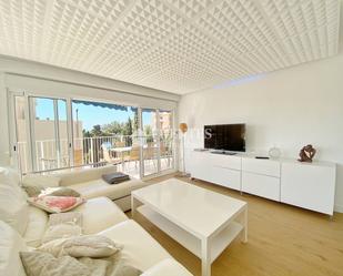 Living room of Flat for sale in El Campello  with Terrace and Furnished
