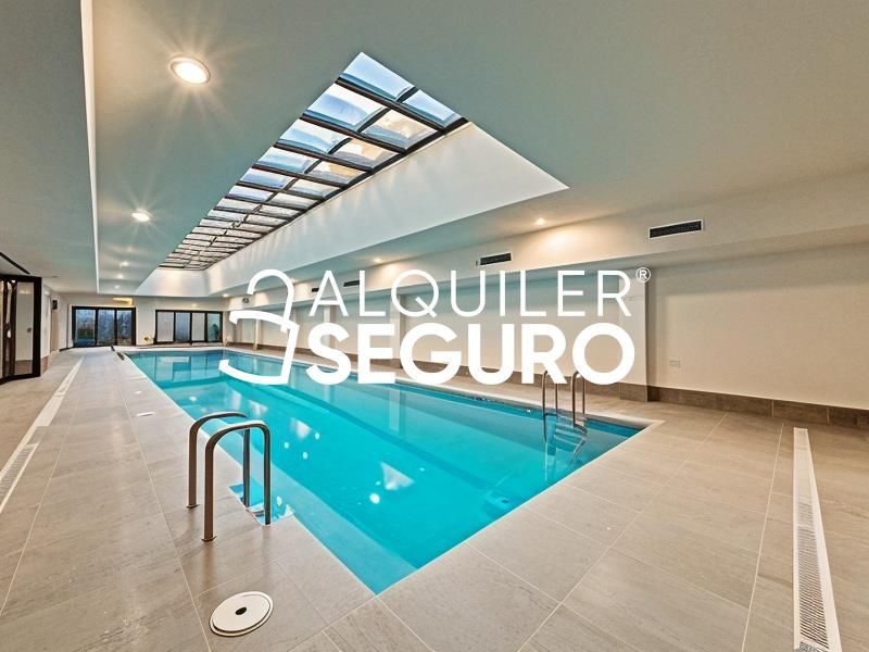 Swimming pool of Loft to rent in San Sebastián de los Reyes  with Air Conditioner, Heating and Terrace