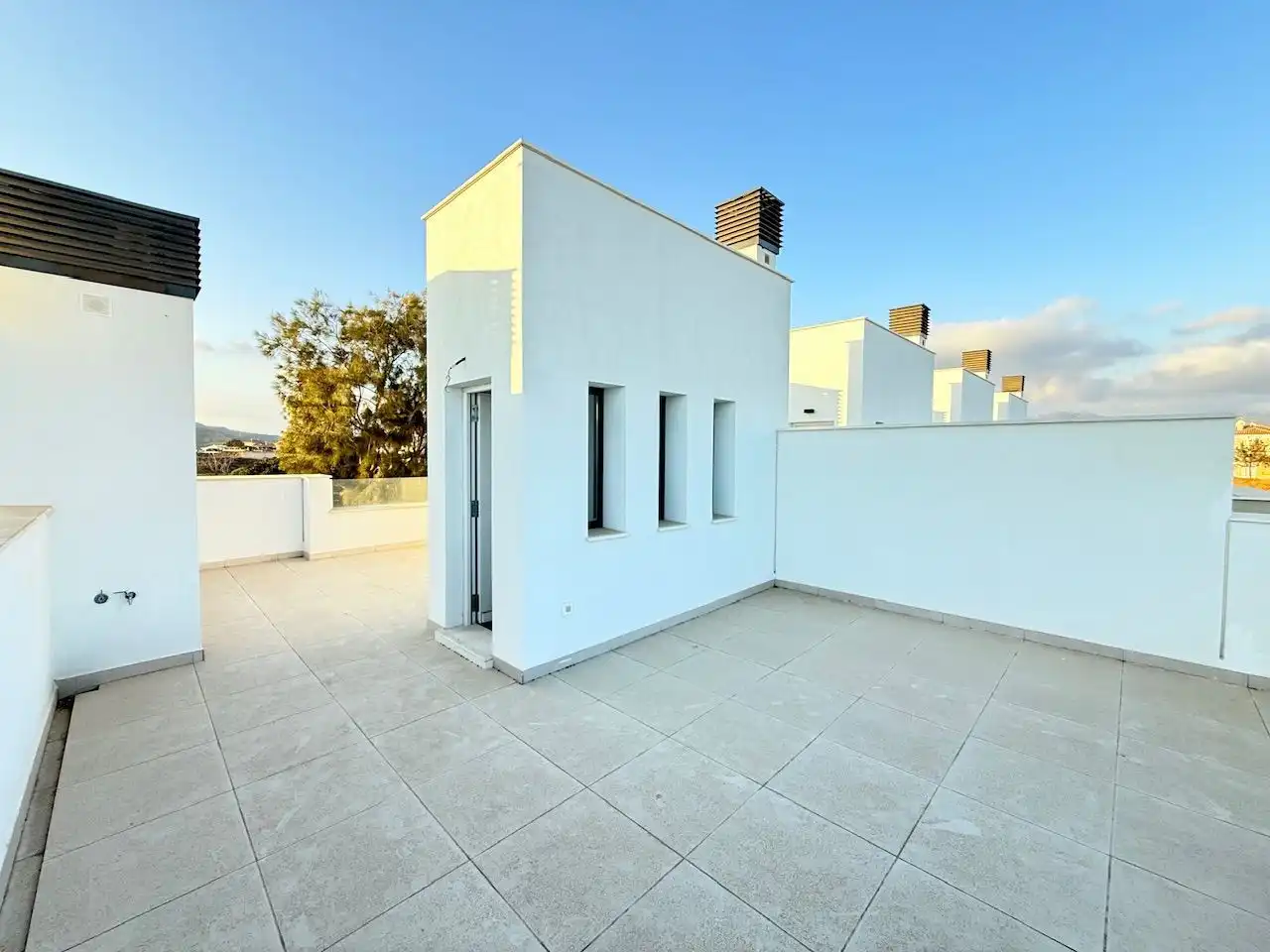 Terraza de Casa adosada en venta en Vélez-Málaga con Jardín privado y Piscina comunitaria