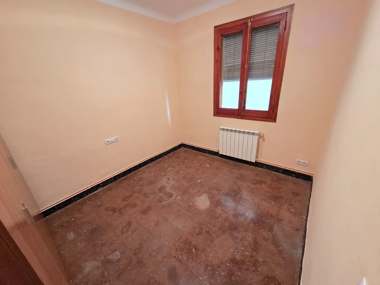Habitación de Casa adosada en venta en Sant Sadurní d'Anoia con Aire acondicionado, Calefacción y Balcón