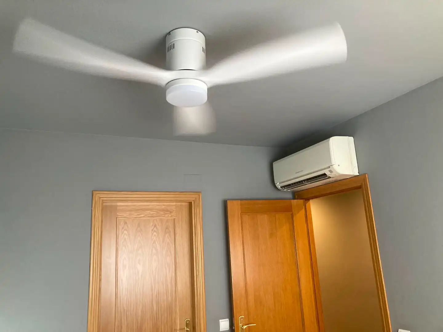 Apartamento de alquiler en Carrer Venecia, Montañar - El Arenal