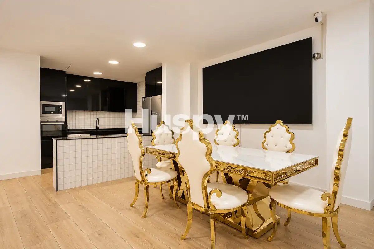 Comedor de Loft en venta en Avenida de la Paz  