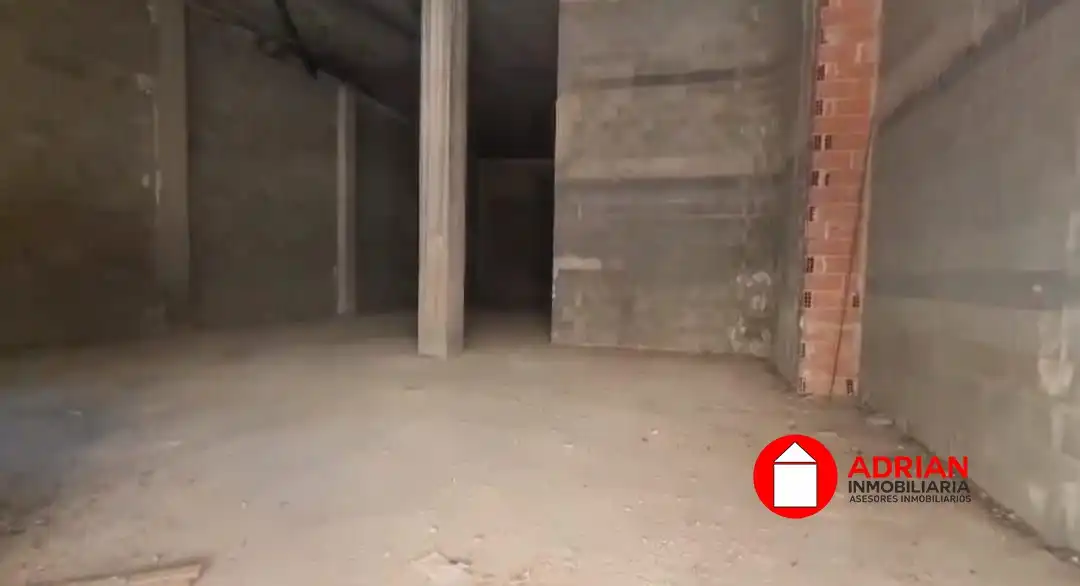 Local comercial en venta en La Vall d'Uixó, imagen 2